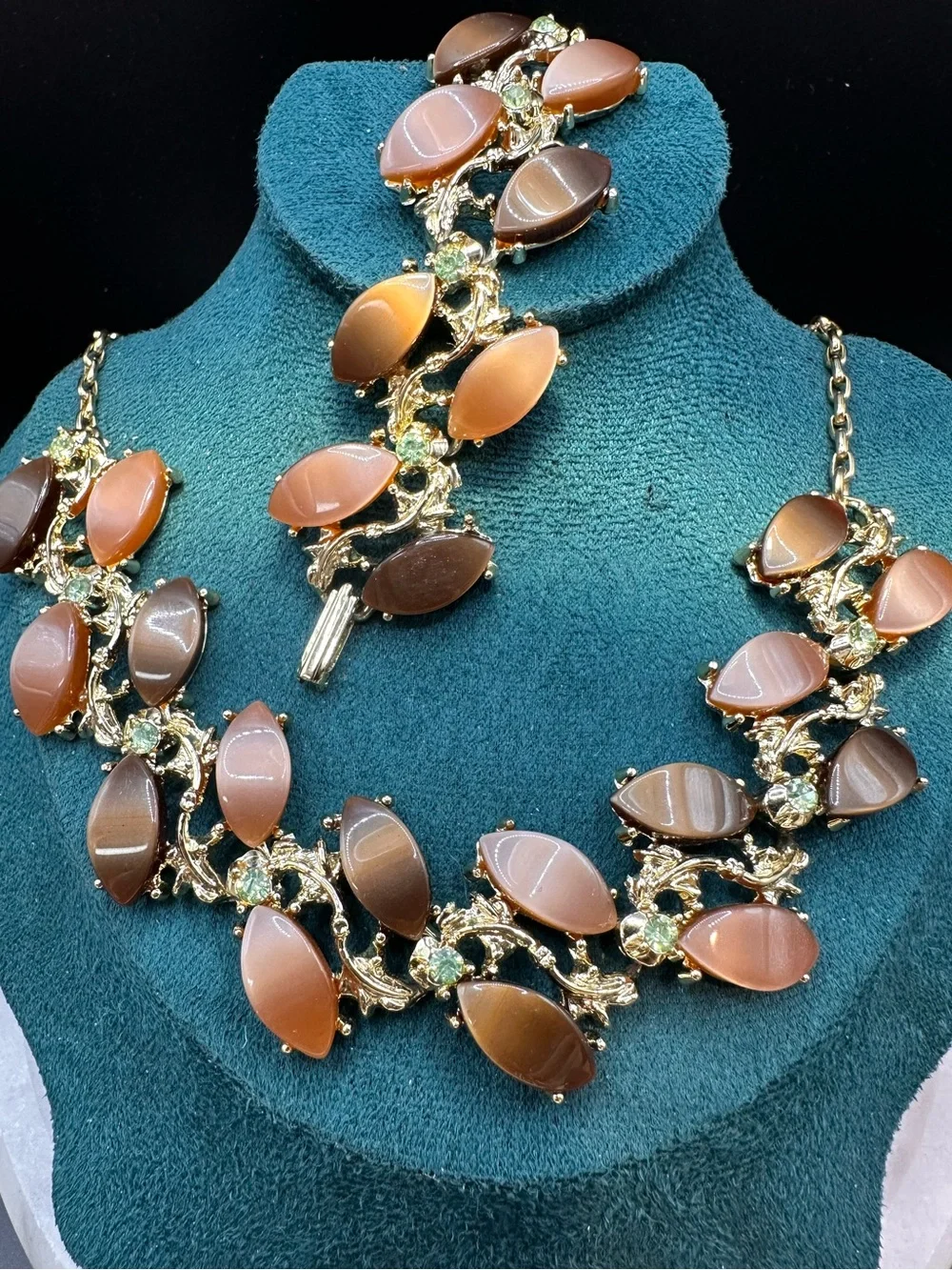 Mid Century Thermoset Uranium Glass Rhinestones Necklace & Bracelet - Picture 7 of 14